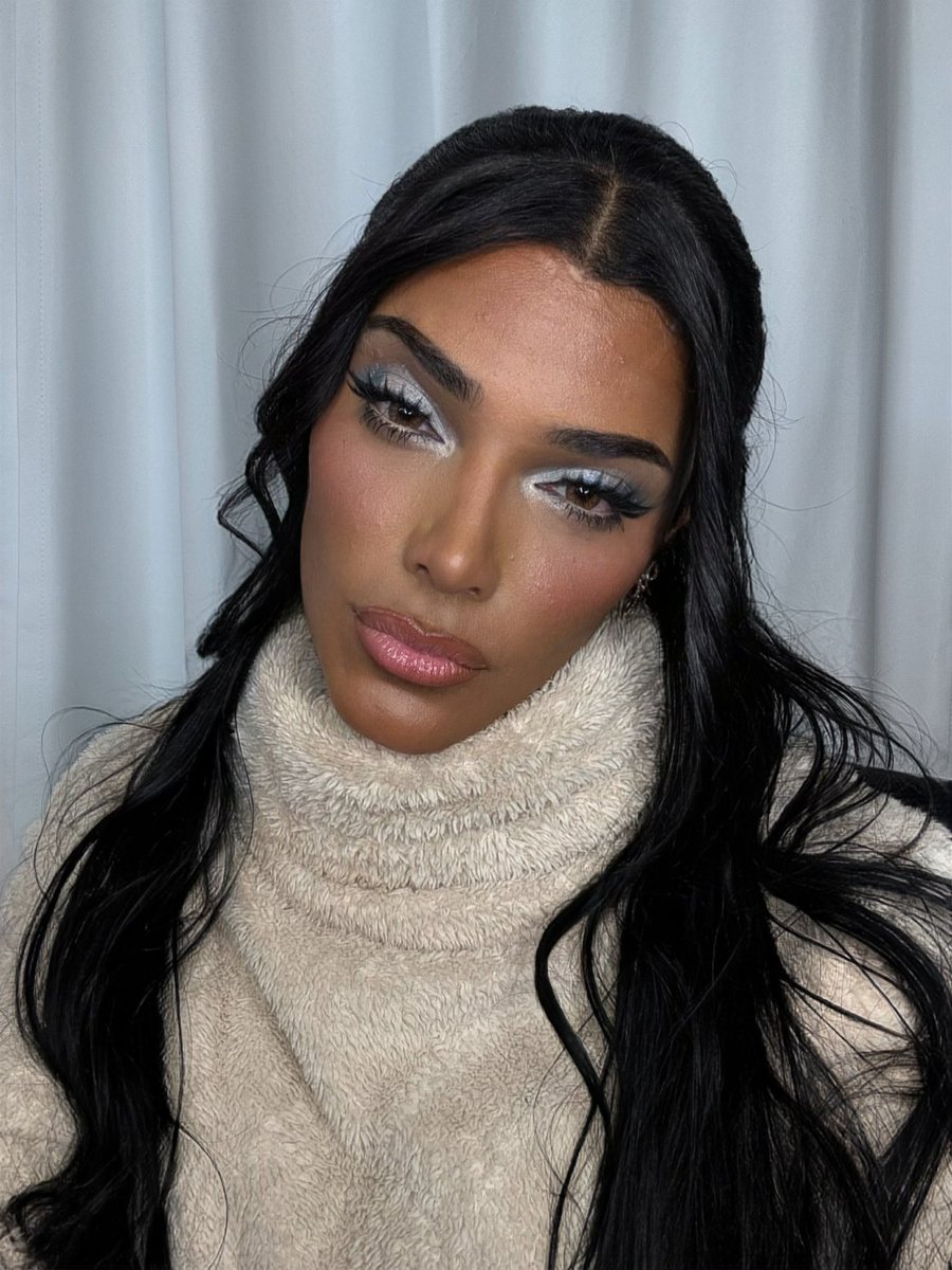 Jamilajuicy's tweet photo. 𝖶𝗁𝖾𝗇 𝖣𝖾𝖼𝖾𝗆𝖻𝖾𝗋 𝖼𝗈𝗆𝖾𝗌, 𝖨 𝖻𝖾𝗍 𝗒𝗈𝗎 𝗐𝖺𝗇𝗍 𝗍𝗈 𝖶𝗋𝖺𝗉 𝗆𝖾 𝖺𝗅𝗅 𝗎𝗉 𝖺𝗇𝖽 𝗍𝖺𝗄𝖾 𝗆𝖾 𝗁𝗈𝗆𝖾 𝗐𝗂𝗍𝗁 𝗒𝗈𝗎 ❄️ https://t.co/tJtKqtgTR5