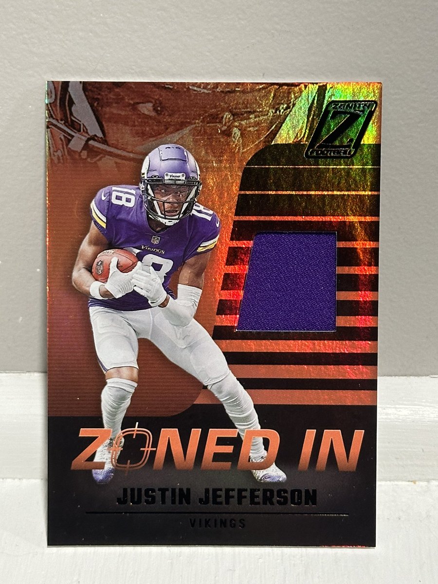 #Vikings Justin Jefferson was zoned in today in win number 10.

RT for a chance to win his <a href="/PaniniAmerica/">Panini America</a> Zenith jersey relic.

Must be following <a href="/realmnsportsfan/">Minnesota Sports Fan</a> and <a href="/tlschwerz/">Ted</a> to be eligible.