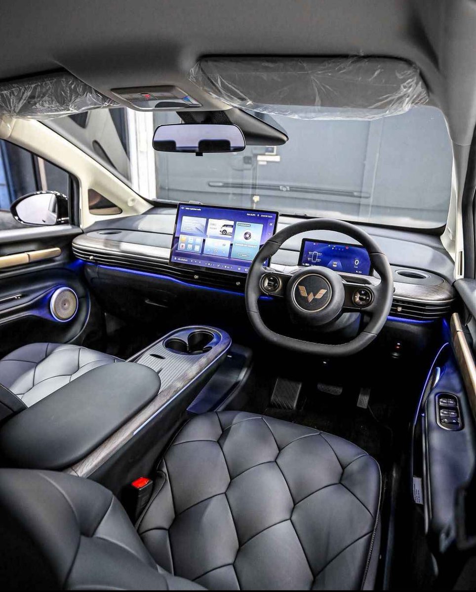 wulingmimosabsd's tweet image. Wuling Cloud Ini Ev Otr 440.000.000 Juta Belum Di potong diskon untuk info pembelian test drive bisa hub/wa Rizky di 086161139991 #wuling #wulingairev #wulingcloudev #wulingbingouev