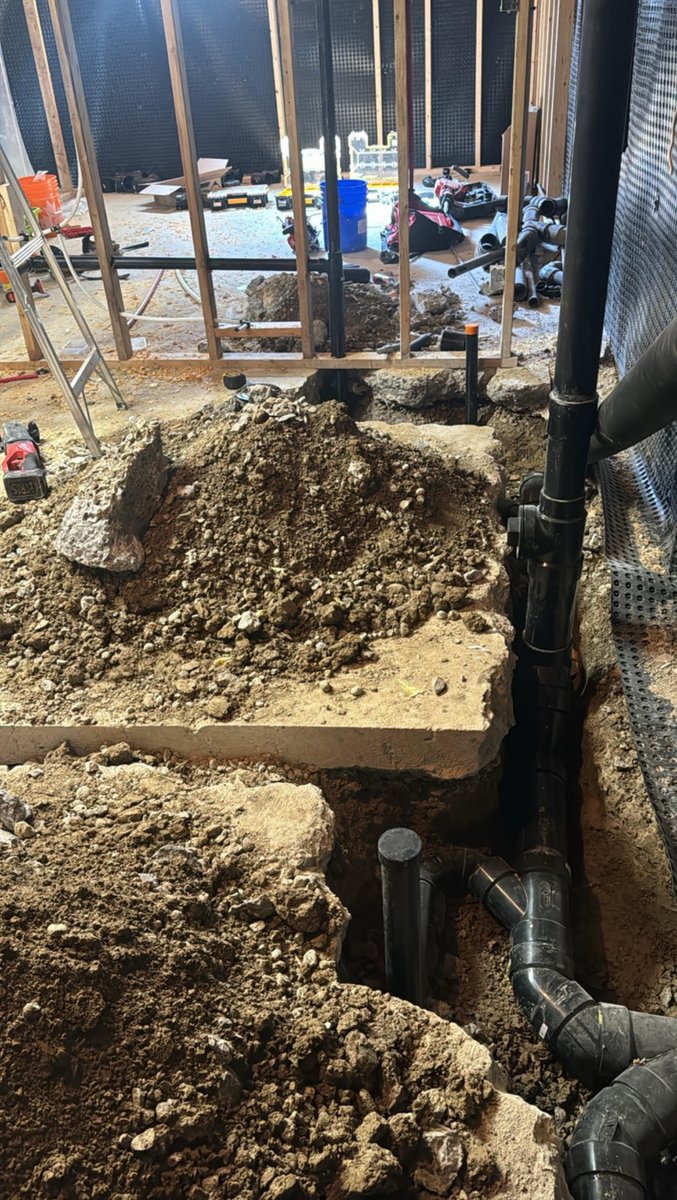 Basement 4 piece rough in.  
townhouseplumbing.ca
#plumbing #barrieplumber #roughin #abspipe #plumber #concretechipping