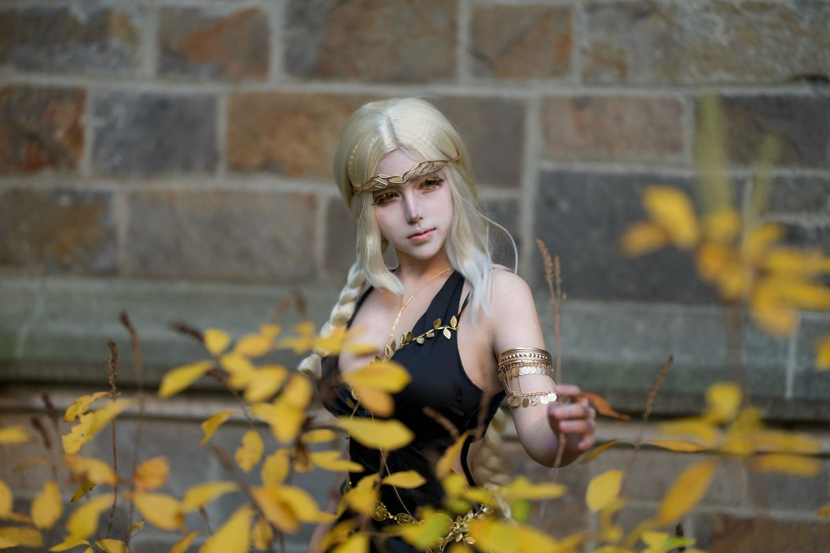1sakuya6's tweet photo. Queen Marika the Eternal

#QueenMarika #ELDENRING #EldenRingart #eldenring #cosplay #cosplayer #cos #エイルデンリング #艾尔登法环 #marika #コスプレ https://t.co/w0l1HdRR1G