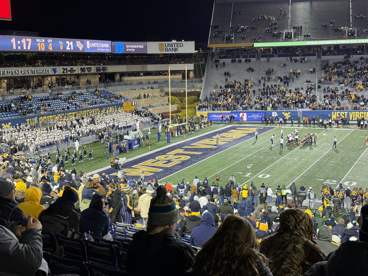 illkeepOn's tweet image. Great experience at the WVU game a few weeks ago. A little cold for my liking but glad I made the trip. 

#GoKnights #UCFvsWVU