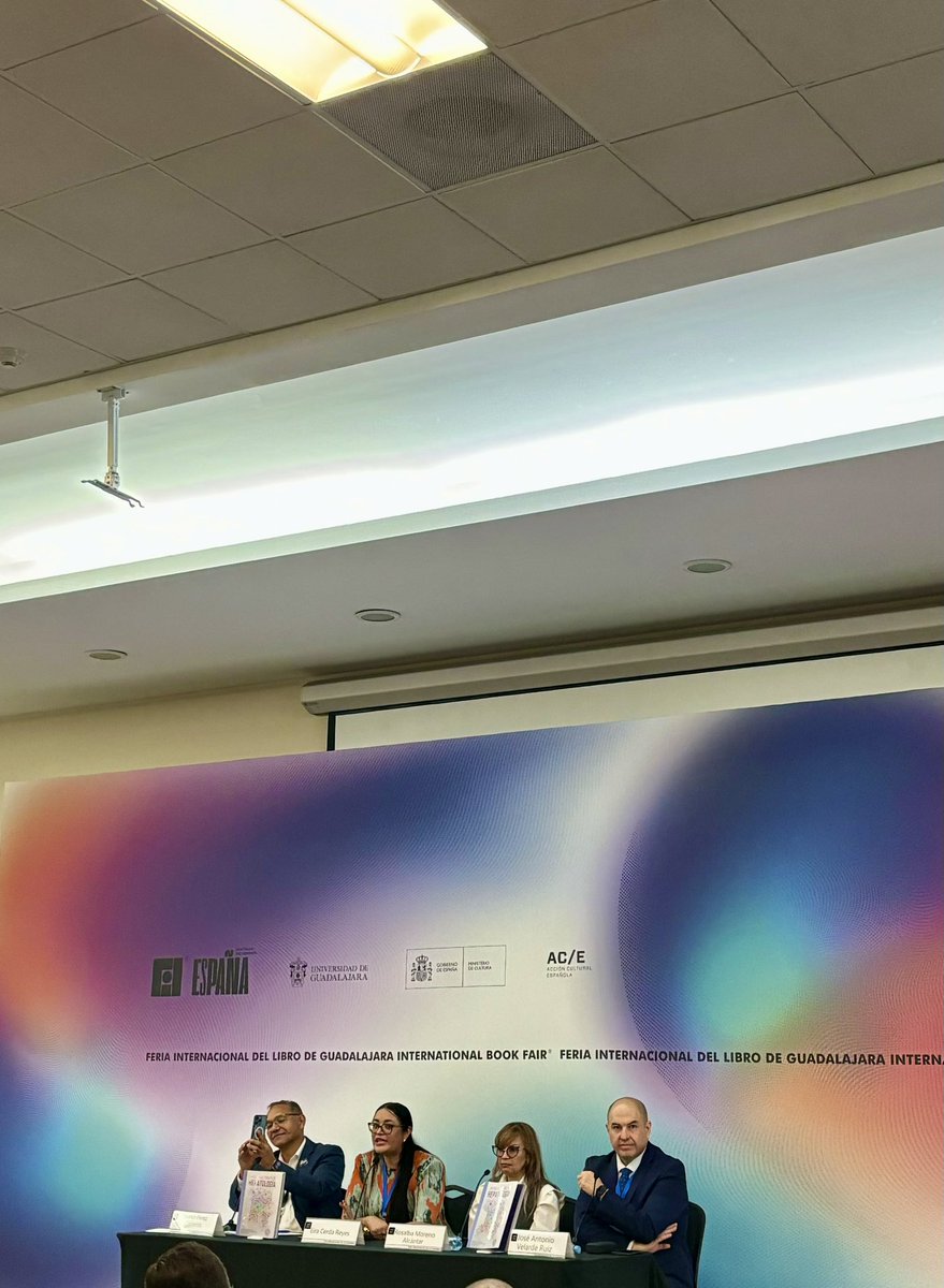 Presentación de libro “Un día en la consulta de Hepatología”  #FIL2024 📖🐘
<a href="/velardemd/">VELARDEMD</a> <a href="/RosalbaMorenoA1/">Rosalba Moreno Alcántar</a> <a href="/Eriace/">Erica Hang</a>