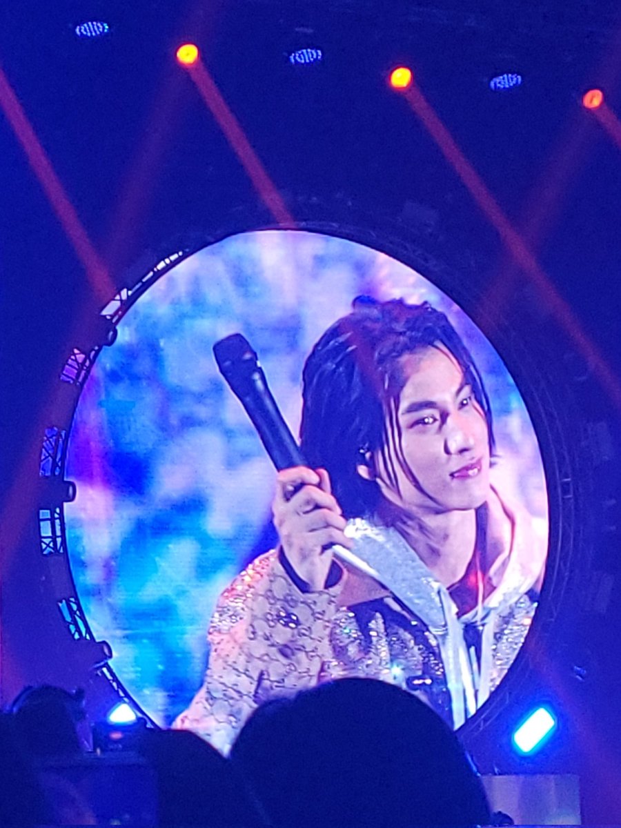 mmgg2101's tweet photo. 2025년에 또 만나🤗🤗
LOST​ IN GULFs SPACE​ DAY
#GulfConcert2024
#LostinGULFSSpace
#GulfKanawut https://t.co/XJ3ZmxkWFk