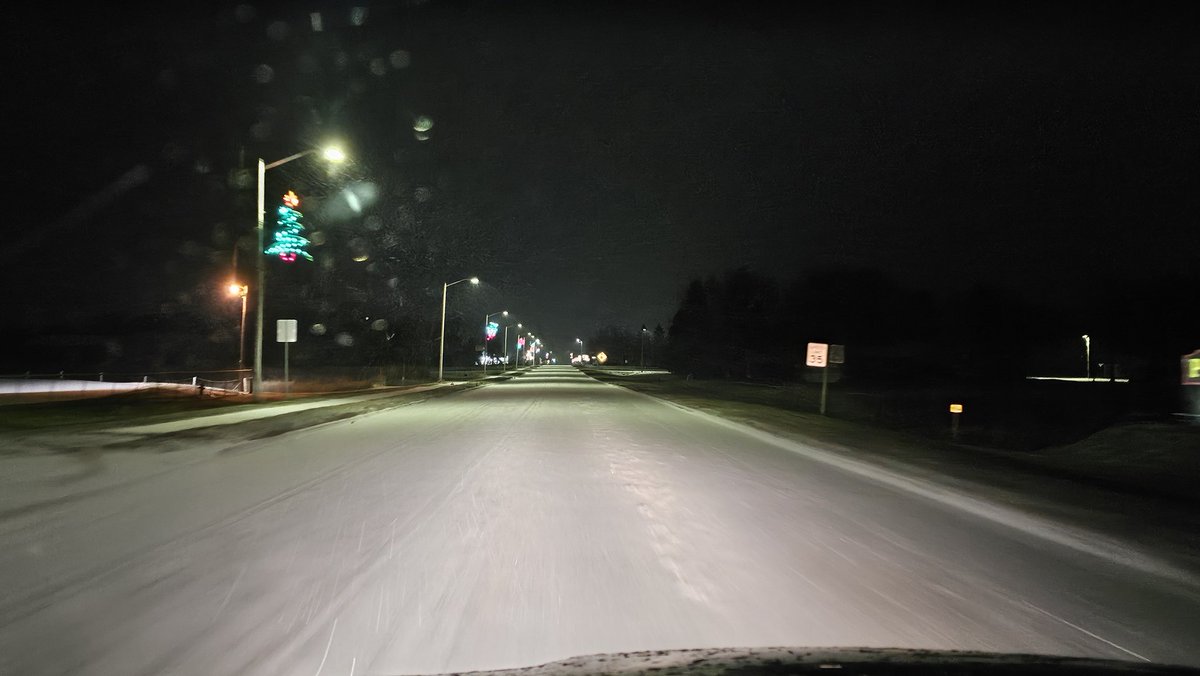 PocahontasPD's tweet photo. Good morning Pocahontas County at 2A! Road conditions are degraded due to a light snow with one inch of snow covering all road surfaces in our area. It will be a slow start to your Monday. Lanes are getting packed by prior road traffic. Please take time getting to your destination with increased stopping distances. Arrive alive! Visibility is three miles at 23F. #iawx @NWSDesMoines @statewideia511