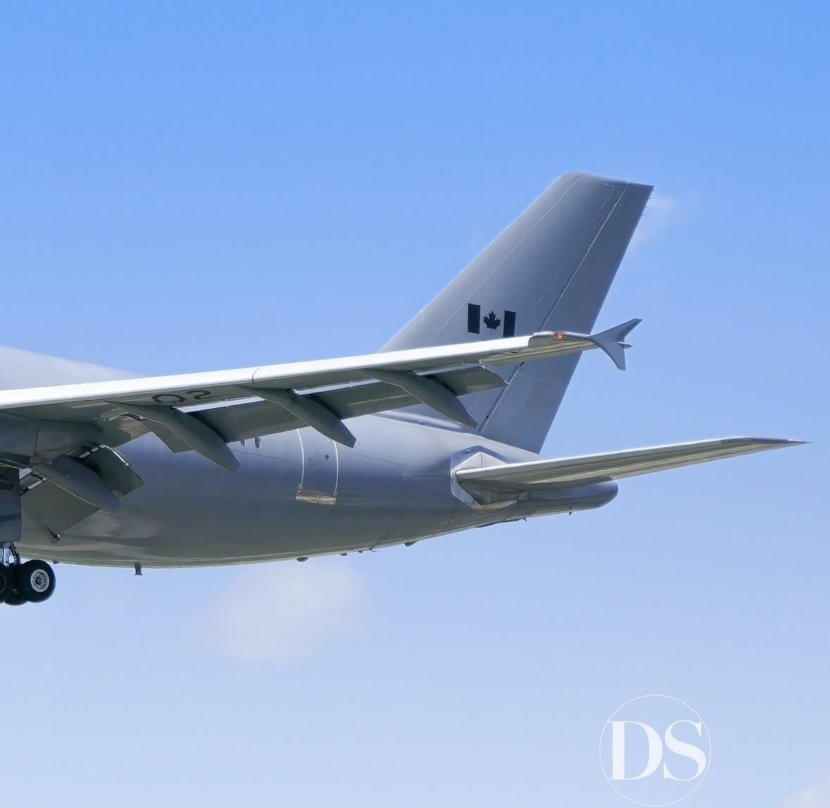 air_comment's tweet photo. #a310 #airbus #airbuslovers #polaris #cc150
#cc150polaris #aviation #aviationlovers
#aviationphotography #aviationdaily #aviationgeek
#avgeek #aviationspotter #aircraft
#aircraftphotography #instaaviation #rcaf
#canadianairforce #canada #canadianaviation #aviacionmilitar https://t.co/pUTCknUeJG
