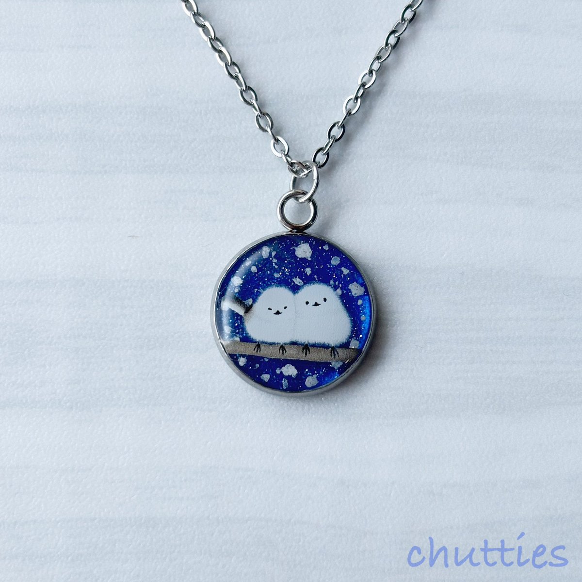 chutties0799's tweet photo. ❤️新作❤️

粉雪シマエナガネックレス
金属アレルギーの方にもおすすめです✨

minne
https://t.co/E2s6lvsvL5

creema
https://t.co/ZVkiNJKR7m

#ハンドメイド #レジン #シマエナガ
#ネックレス #冬 #雪 #アクセサリー
#クリスマス #プレゼント #ステンレス
#minne #creema #chutties https://t.co/nFl2sGQs4w