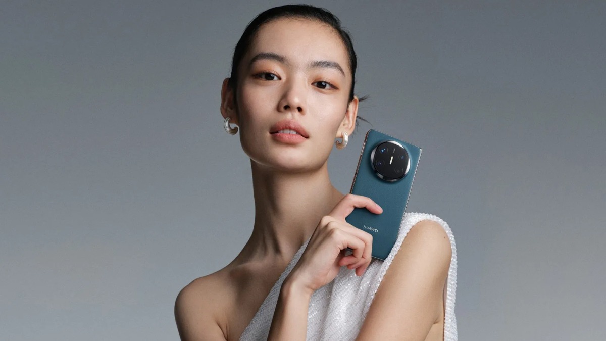 CeotechI's tweet photo. Huawei Mate X6: lancio globale il 12 dicembre
#Dicembre2024 #FoldablePhone #Huawei #HuaweiMateX6 #LancioGlobale #Mate70ProPlus #Notizie #NovitΓ #Pieghevoli #Smartphone #SmartphonePieghevoli #TechNews #Tecnologia
https://t.co/1SBola7uk2 https://t.co/vTtmi7uDt9