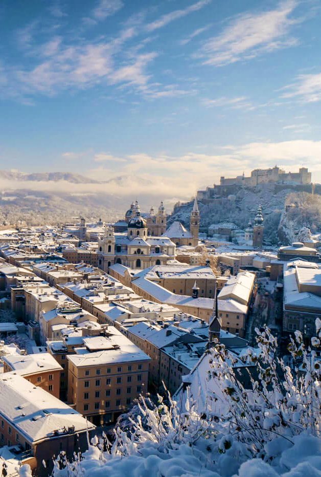 Vertigo_NM's tweet photo. Romantic city in winter
#Mönchsberg
#Salzburg
#FestungHohensalzburg
#Austria
#OldTown
#MozartsGeburtshaus
#WintryScene
#WorldHelitage
#NaturePhotography
#Wanderlust https://t.co/zrtPa3CRNa