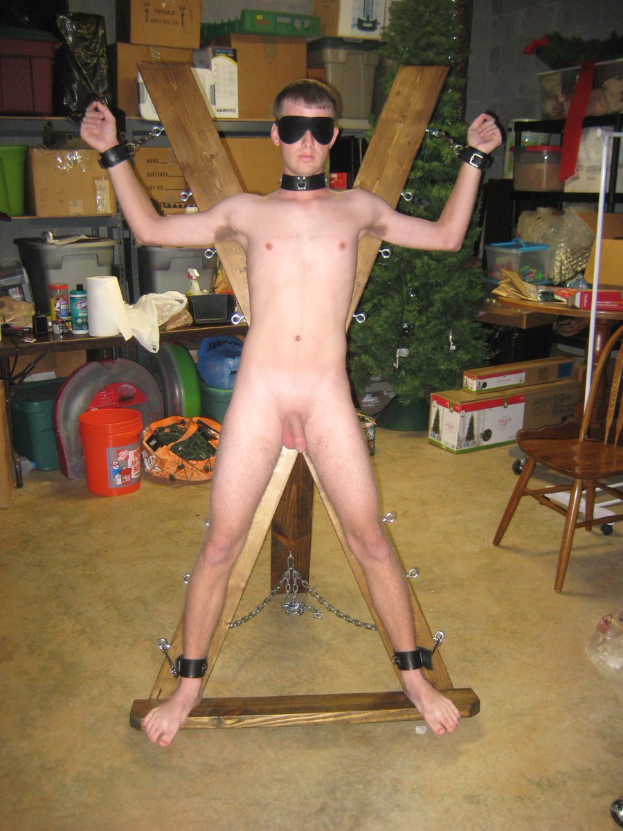 BDSMforGays's tweet photo. Humilated and punished men (131) https://t.co/ncdXeR0J9z