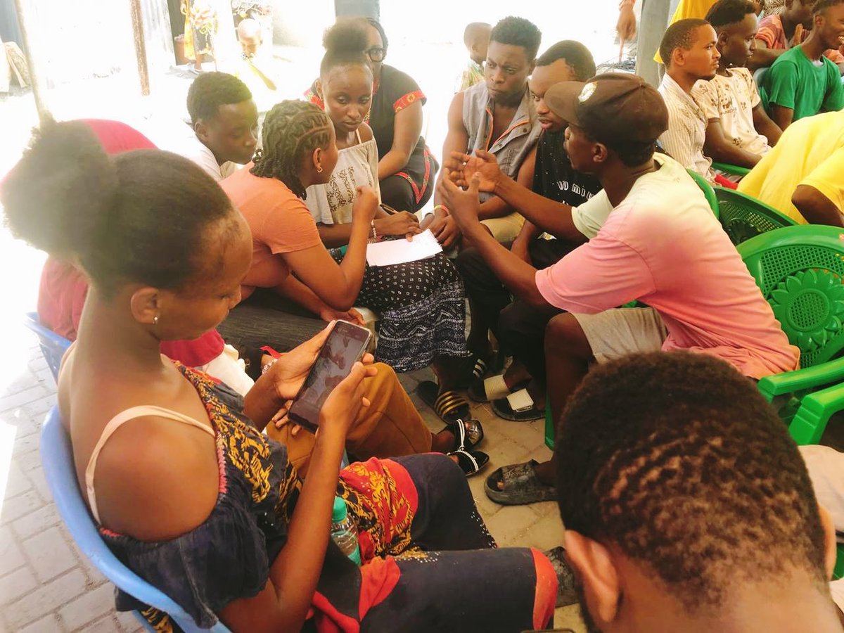 AmplifiersYouth's tweet photo. Moments like these highlight the importance of equipping youth with the tools and knowledge they need to take charge of their health and well-being.
#SRHEducation #YouthEmpowerment #SafeChoices
#Amplifying4Change https://t.co/UNVir4YdN4