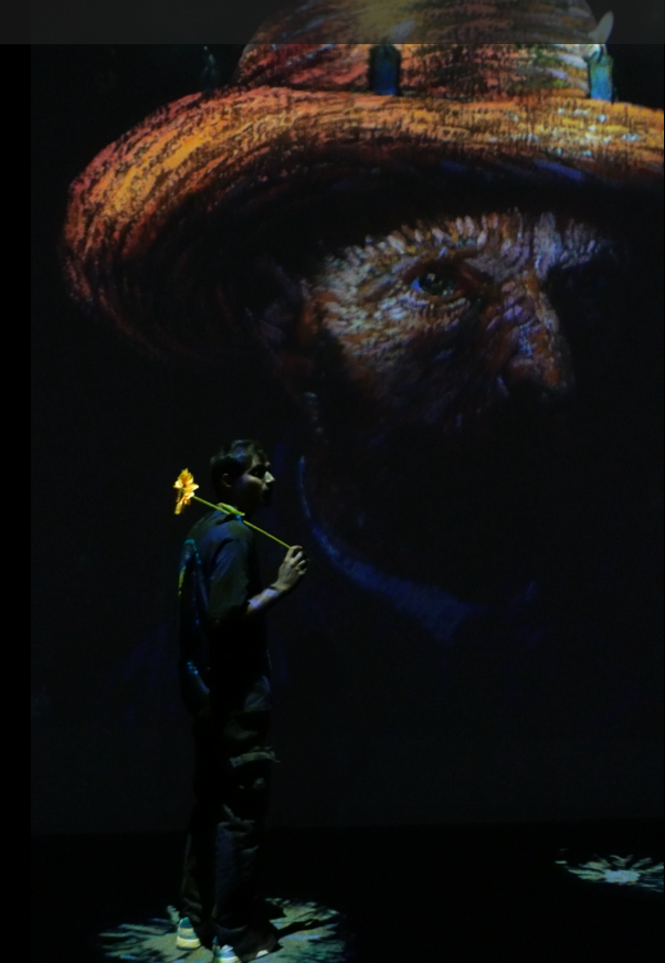sudheep1502's tweet image. visited the Van Gogh Immersive Experience at 1 Yonge Street, Toronto, and it was nothing short of magical!  Walking through his masterpieces felt like stepping into his world so vibrant. If you love art, don’t miss this!  Pic @foldyourbook  #TorontoArt #ImmersiveArt #WanderLanes