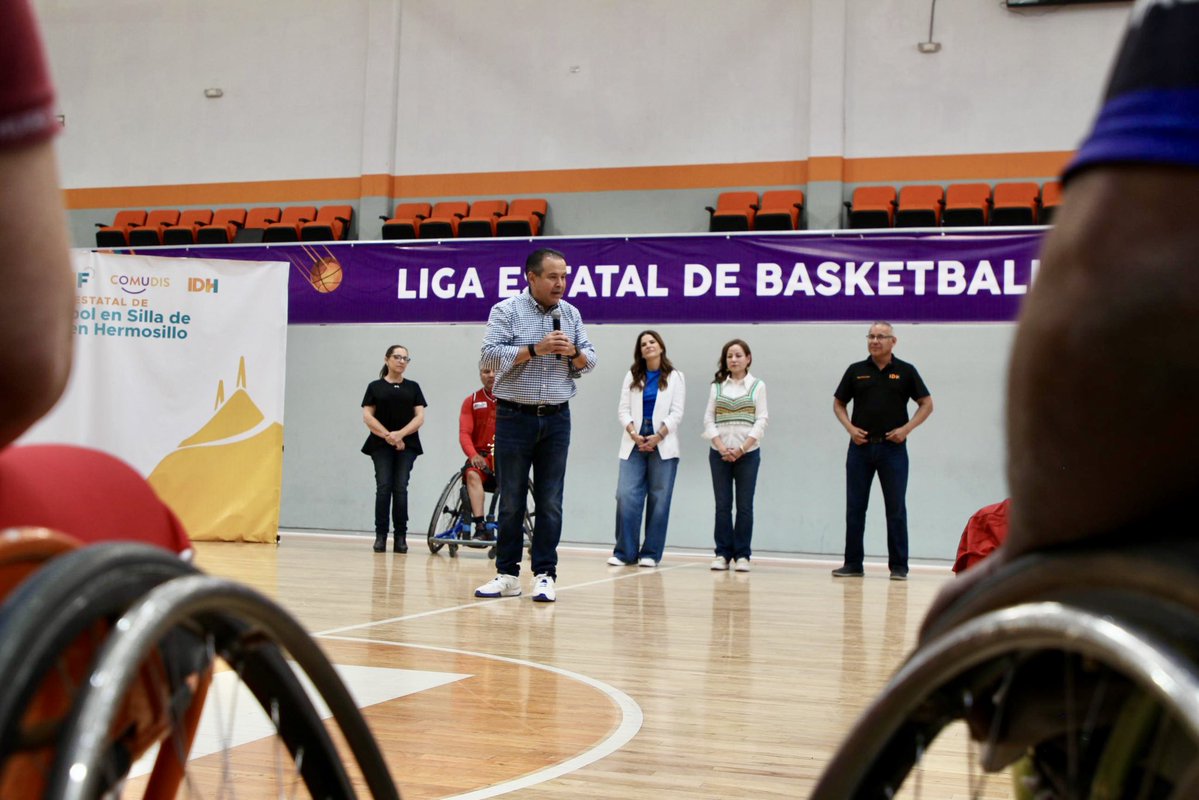 DIFdeHermosillo's tweet image. Premiación del Torneo de la Liga Estatal de Básquetbol en Silla de Ruedas 🏀👨🏻‍🦽Felicidades a los equipos por su dedicación y pasión por el deporte. ¡Gracias por inspirarnos a seguir luchando por un mundo más inclusivo!🧡