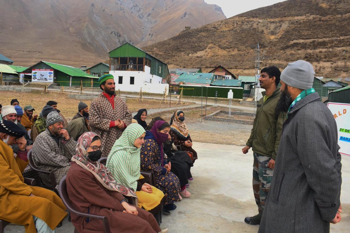 kupwarasentinel's tweet photo. #IndianArmy conducted a lecture on World Aids at #Baraub. World AIDS Day is observed every year on 1 December to raise awareness about AIDS and protect every individual from the life-threatening disease. Aiming to educate and empower communities to fight the spread of AIDS. https://t.co/4ERqo75RBj