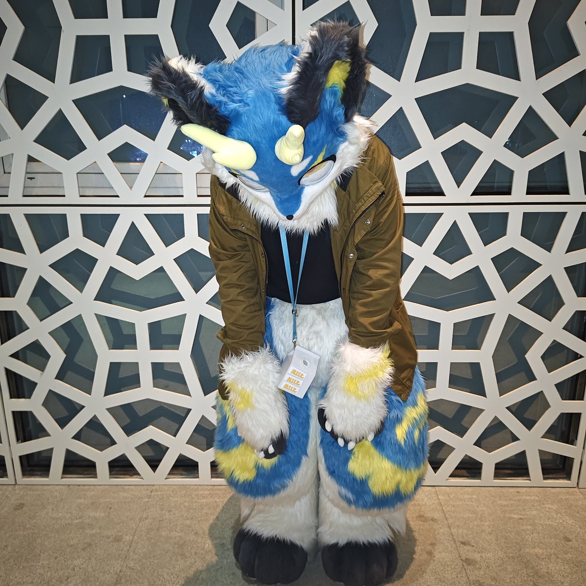 Enfarction's tweet image. cognitive dissonance
#fursuit