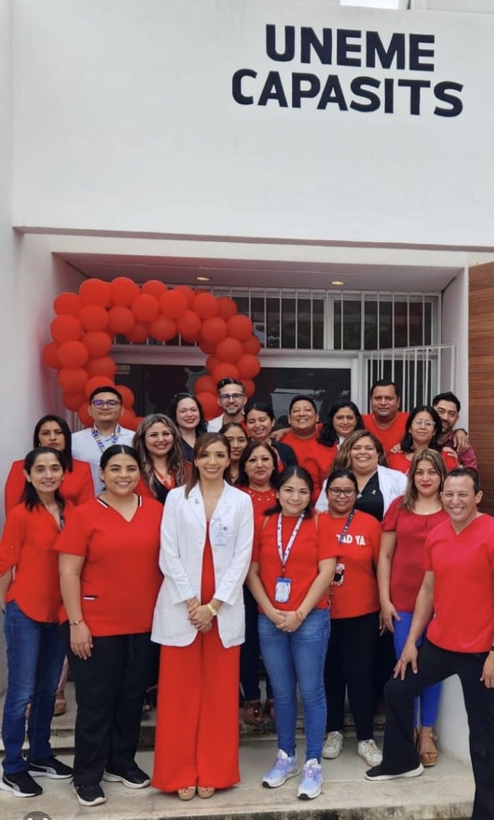 JulissaOrtiz2's tweet photo. #DiaMundialVIH “Sigamos el camino de los derechos” …y seguimos en el camino desde hace 15 años https://t.co/MMedja6OkE