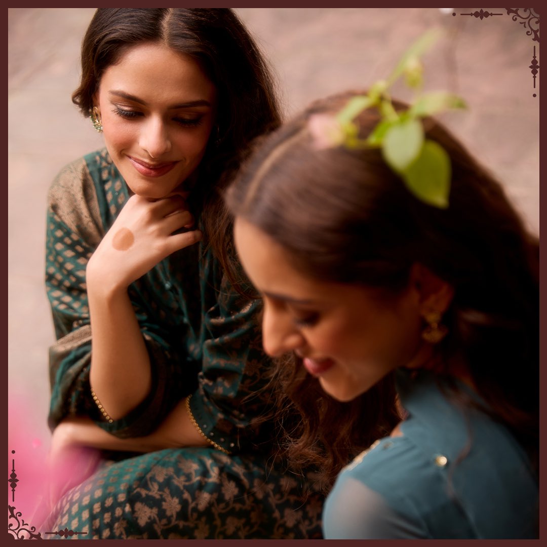 Mehendi night, a celebration of love and beauty, deserves a radiant entourage. Let your bridesmaids shine in elegant ensembles from Aurelia.✨ 

#Aurelia #Aureliawomenswear #Wedding #Mehandi #Bridesmaids #BrideSquad