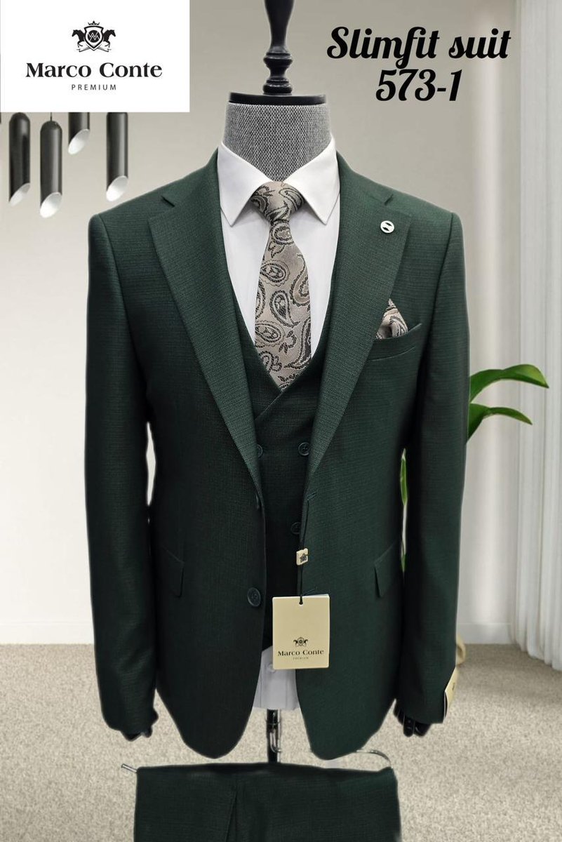 BrianBarrack3's tweet photo. @Kenyans Item🛒: 3pc Suits 
Prices: 11,000
Available both instore and online
WhatApp/Call: 0769399605
Happy shopping🎉🥳 https://t.co/uFpY5GKqQf