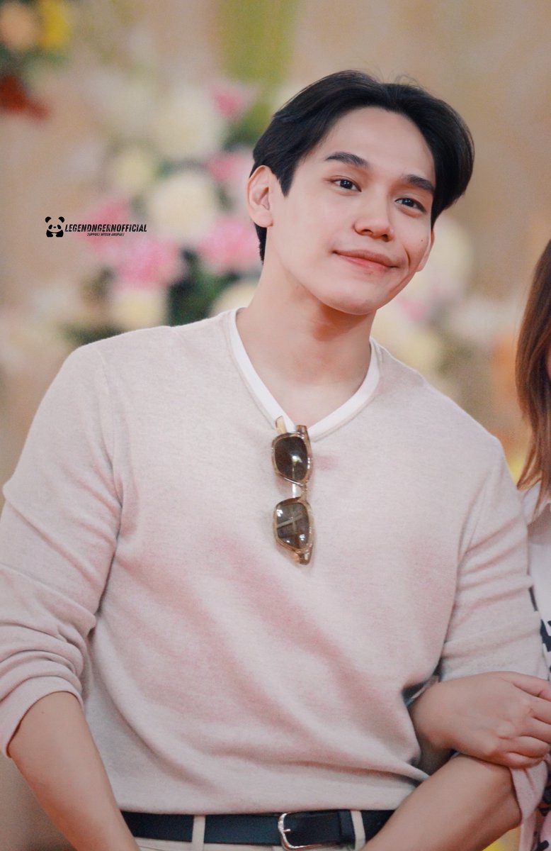 Legendngernnn's tweet photo. 🗓️ 01.12.24 

• ประมวลภาพเงิน อนุภาษ ในงานทำบุญวันเกิด ณ วัดกัลยาณมิตร  🙏✨

#SPECIALNGERNBD28th

@legendngern Legendngern
#ngernnn #ทีมเงิน 🩶 https://t.co/movMaYBnuy