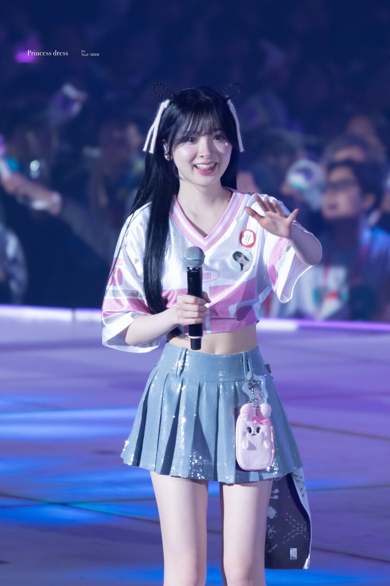 ミイ 241130 AWAKE in HOKKAIDO 🎀🎀 #NiziU #니쥬 #ニジュー #MIIHI #미