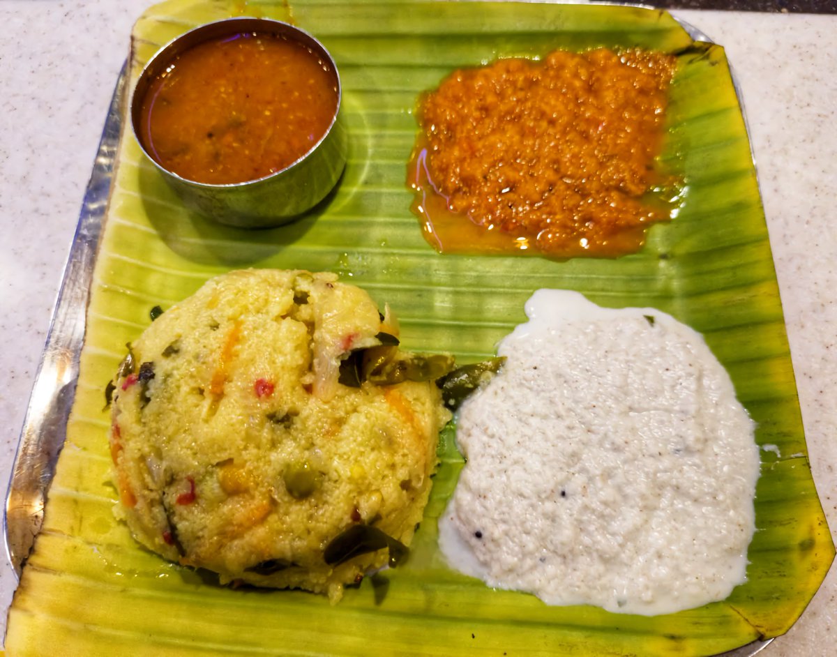 onlyprathamesh's tweet image. I tried Khara Bath at Adyar Ananda Bhavan for the first time, and I&apos;m in LOOOOOVVVVVVVEEEE with it! 🤤 #KharaBath #BangaloreFoodies #onlyprathamesh