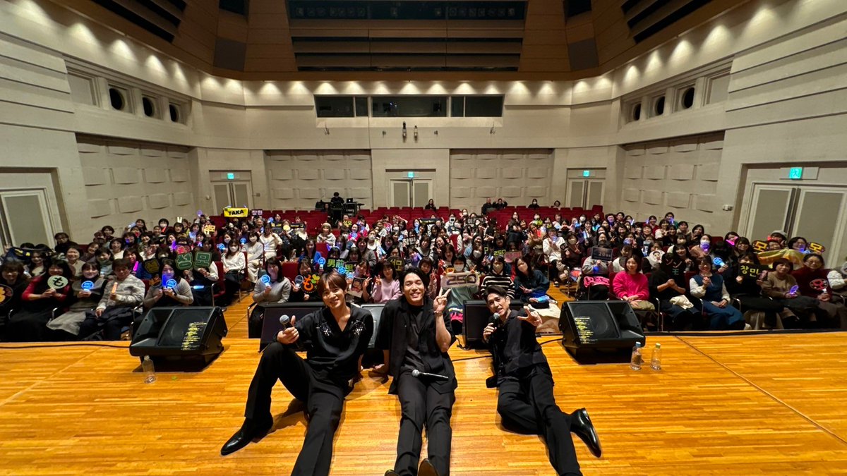 250_two_fifty's tweet photo. 12/1(日)
250(TWO-FIFTY)
5th Anniversary Winter Live
「Always Tomorrow」@ TOKYO FMホール

たくさんのファンの皆様にお越し頂き
本当に有難うございました！
歌とトークで
ほっこりして頂けましたでしょうか？

Looking forward to it again next time！

Thank you for your continuous support！ https://t.co/ICIq9znCuH