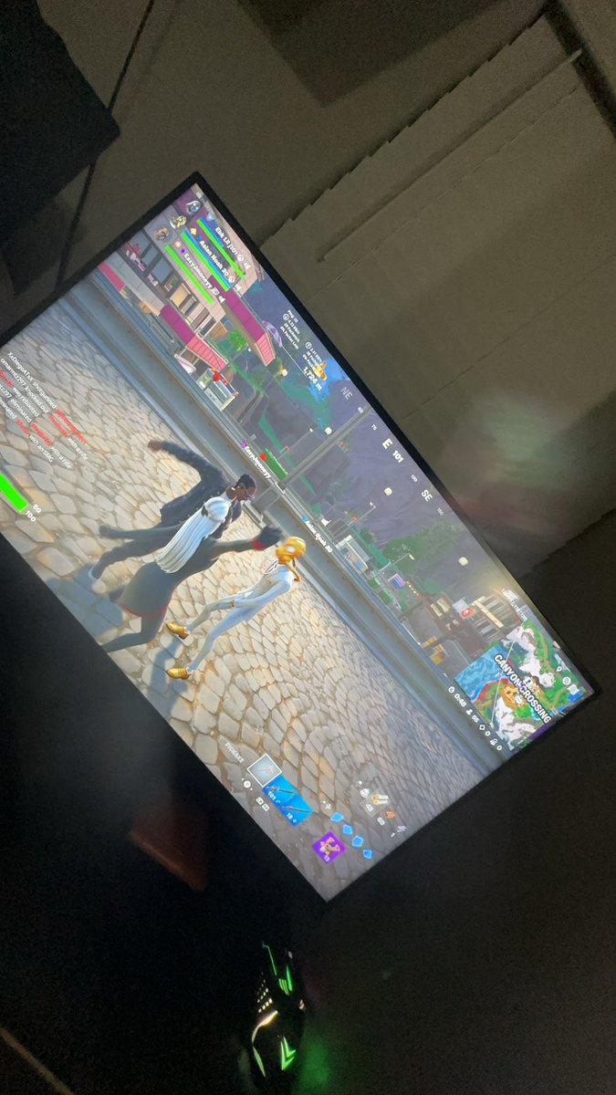 johnathanW07's tweet image. FNCS TRIO W @Noahhh_223 @tiger4744 landing at Canyon Crossing
Whoever tryna con else good luck we don’t lose