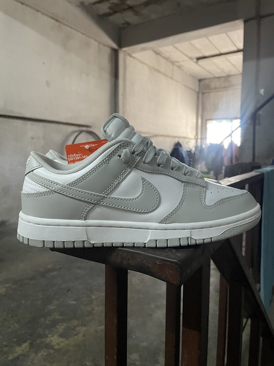 cccht4's tweet image. ปล่อยรองเท้า Nike dunk low grey frog แท้ 100%
Size 6.7 US / 6 UK / 24.5 CM / 39 EUR สภาพ 100% (ยังไม่เคยใส่ เคยแค่ลองแล้วผูกเชือกใหม่)
🔥 ราคา 4,500 (ราคาต่อรองได้) สนใจ DM มาสอบถามได้เลยค่าา
#nikedunklow #nike #รองเท้าผ้าใบมือ1 #รองเท้าnike #ส่งต่อ #ของดีบอกต่อ  #ไนกี้