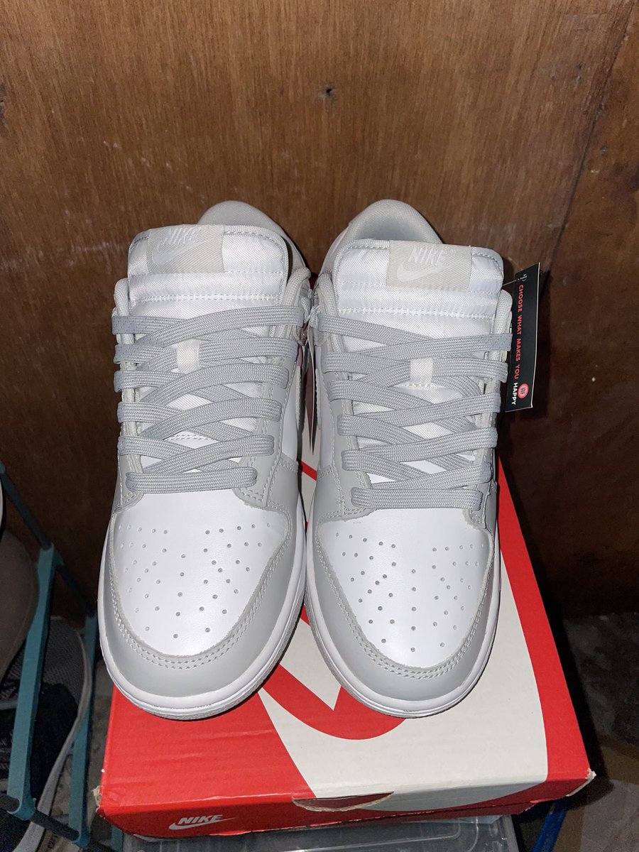 cccht4's tweet image. ปล่อยรองเท้า Nike dunk low grey frog แท้ 100%
Size 6.7 US / 6 UK / 24.5 CM / 39 EUR สภาพ 100% (ยังไม่เคยใส่ เคยแค่ลองแล้วผูกเชือกใหม่)
🔥 ราคา 4,500 (ราคาต่อรองได้) สนใจ DM มาสอบถามได้เลยค่าา
#nikedunklow #nike #รองเท้าผ้าใบมือ1 #รองเท้าnike #ส่งต่อ #ของดีบอกต่อ  #ไนกี้