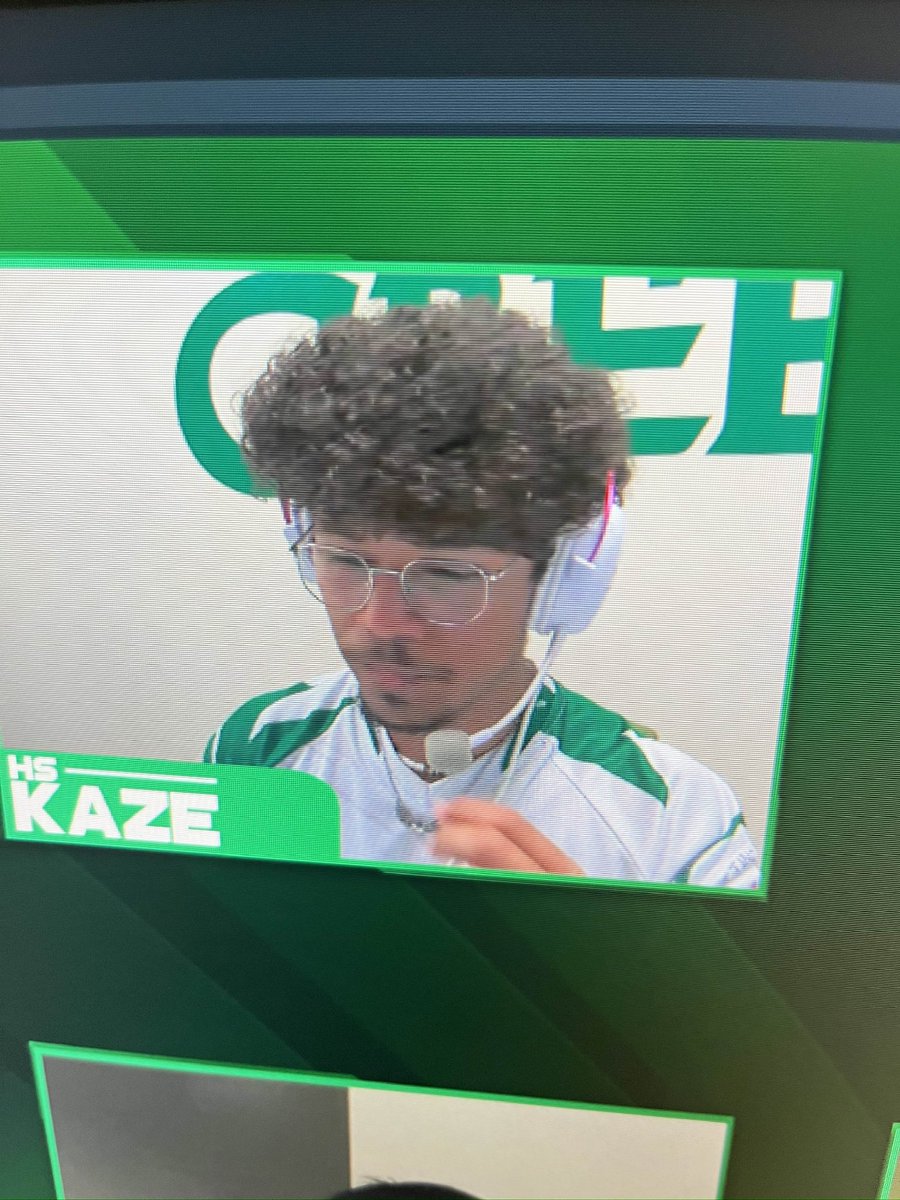 Kaze tweet media