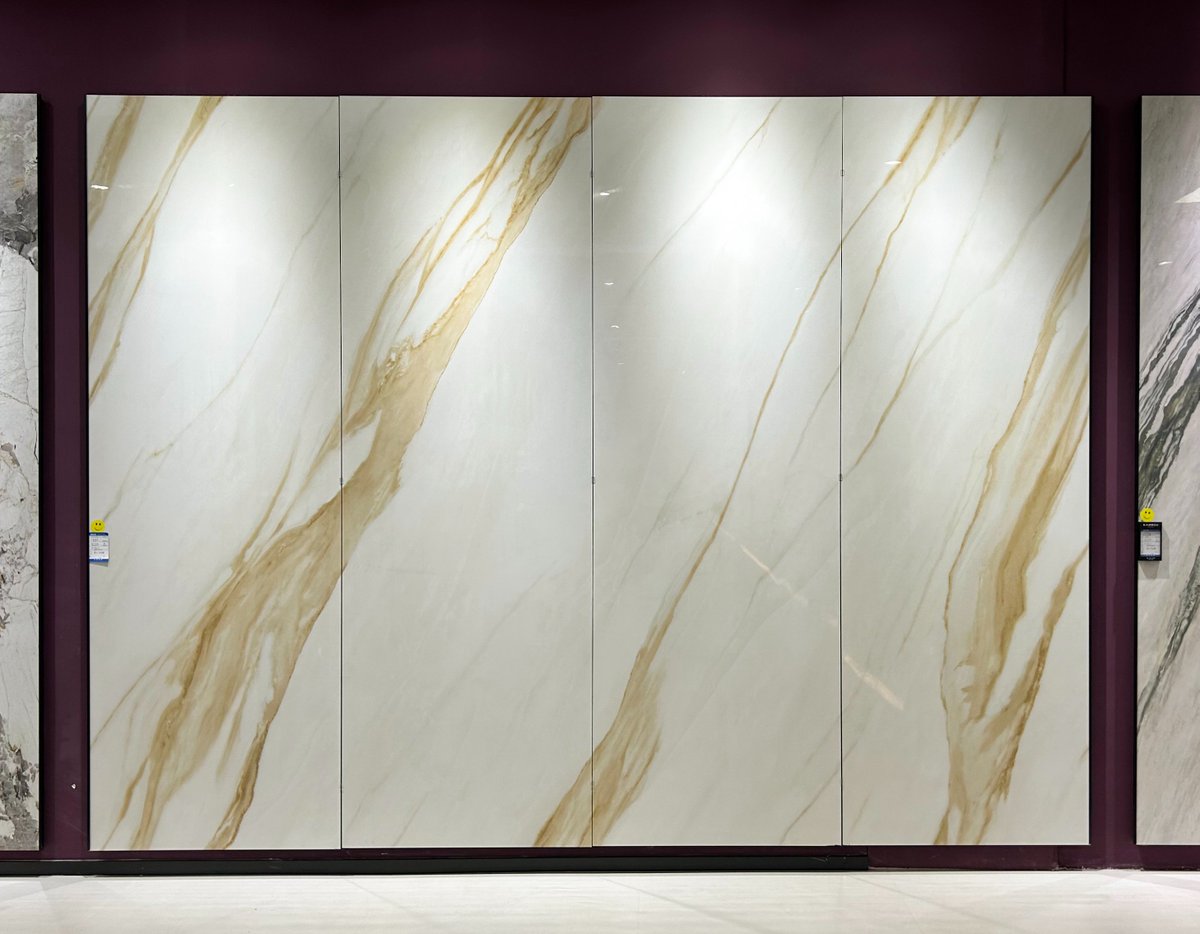 sinteredst74318's tweet image. Perfect for modern interiors, these backgrounds add elegance and sophistication to any space. ✨
#SinteredStone #BackgroundWall #ContinuousVein #StoneWall #LantaiSintered #ParedesDecorativas #SinteredStoneUAE #SinteredStoneBrasil  #PedraSinterizada #JualBatuSintered