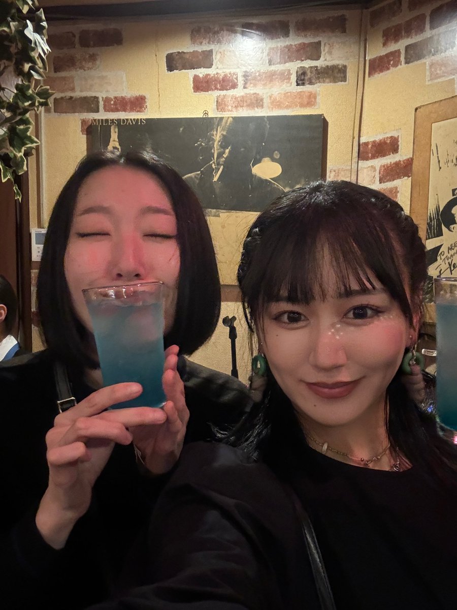 ☀︎

2024.12.1 〜師走音楽祭Vol.1〜

📍MEGAHERTZ

ご来場いただいた皆様、誠にありがとうございました
sowaka.師走を最後まで駆け抜けます🏃🏿‍♂️

thx 4 coming!!!
sowaka. I'll run through December to the very end🏃🏿‍♂️

✴︎next live 12.29

support members:
Gt. <a href="/reogoble/">Reo Goble</a> ＊ Ba. @manamiuruu