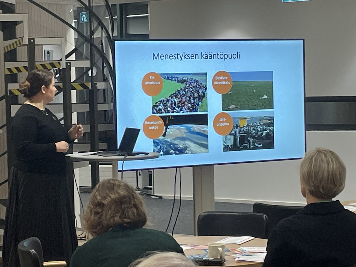 #KestäväKehitys #KansallitDialogit päivä Joensuussa: aamukahvilla VNK:n Taina Kulmala kertoo kestävän kehityksen tavoitteista