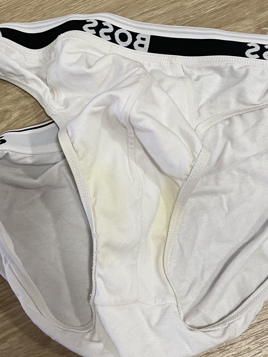 Impregnados de sudor. Alguien los quiere?