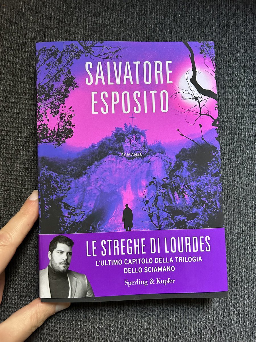 Marco Piva (@pivacorpifreddi) on Twitter photo Forse non tutti sanno che <a href="/SalvioEspo/">Salvatore Esposito</a> , oltre che famoso attore, scrive cupi thriller a sfondo esoterico per <a href="/Sperling_Kupfer/">Sperling & Kupfer</a> .Torna in libreria da questa settimana con il terzo romanzo che vede protagonista #christiancosta alias #losciamano #follipergialli #corpifreddi #gomorra Forse non tutti sanno che <a href="/SalvioEspo/">Salvatore Esposito</a> , oltre che famoso attore, scrive cupi thriller a sfondo esoterico per <a href="/Sperling_Kupfer/">Sperling & Kupfer</a> .Torna in libreria da questa settimana con il terzo romanzo che vede protagonista #christiancosta alias #losciamano #follipergialli #corpifreddi #gomorra