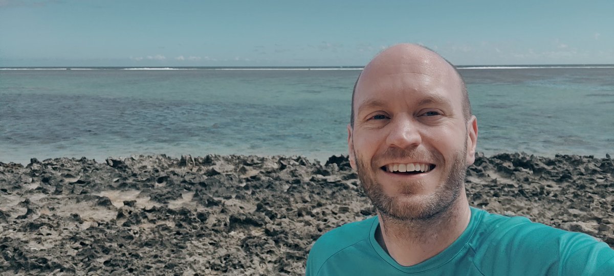 colony79's tweet image. 1st @runup2christmas run done! Hard work due to it being along the beach and trying to avoid the coral but what a view! #RU2C #UKRunChat #HoneyMoonRunning