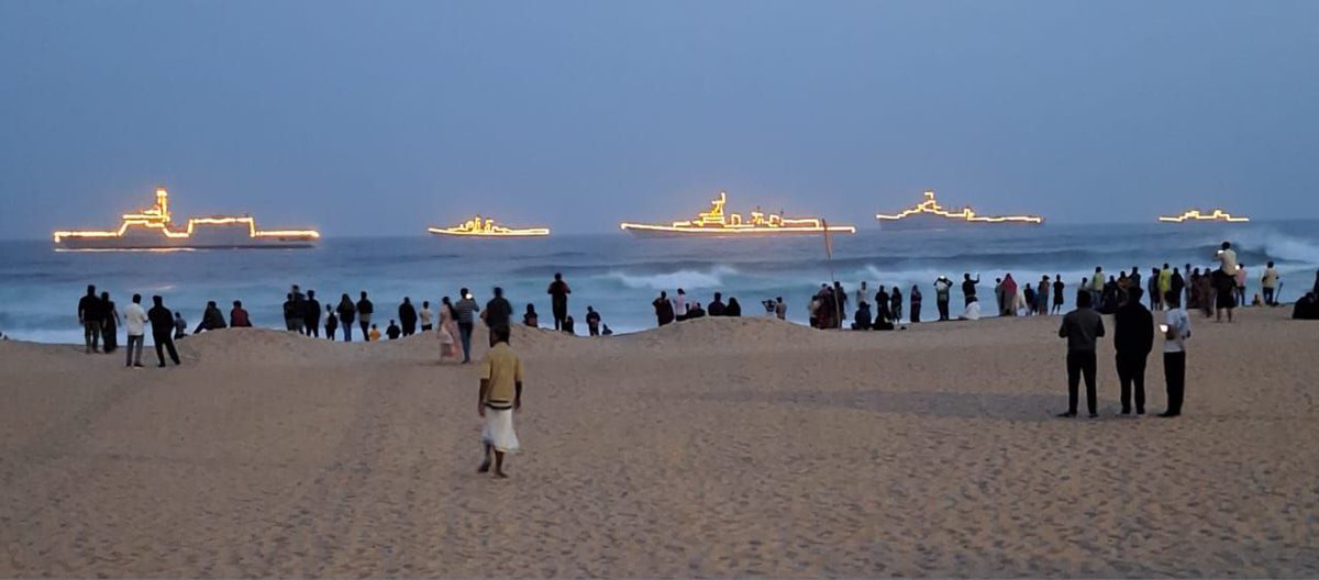 Riya3291's tweet image. Majestic Monday Morning, ahead of Indian Navy Day 🇮🇳

#NavyDay2024 #IndianNavy #04dec #04decnavyday #Modi #RashmikaMandanna #AmitShah #IndianArmy #indianairforce #Election2024 #Pushpa2TheRule