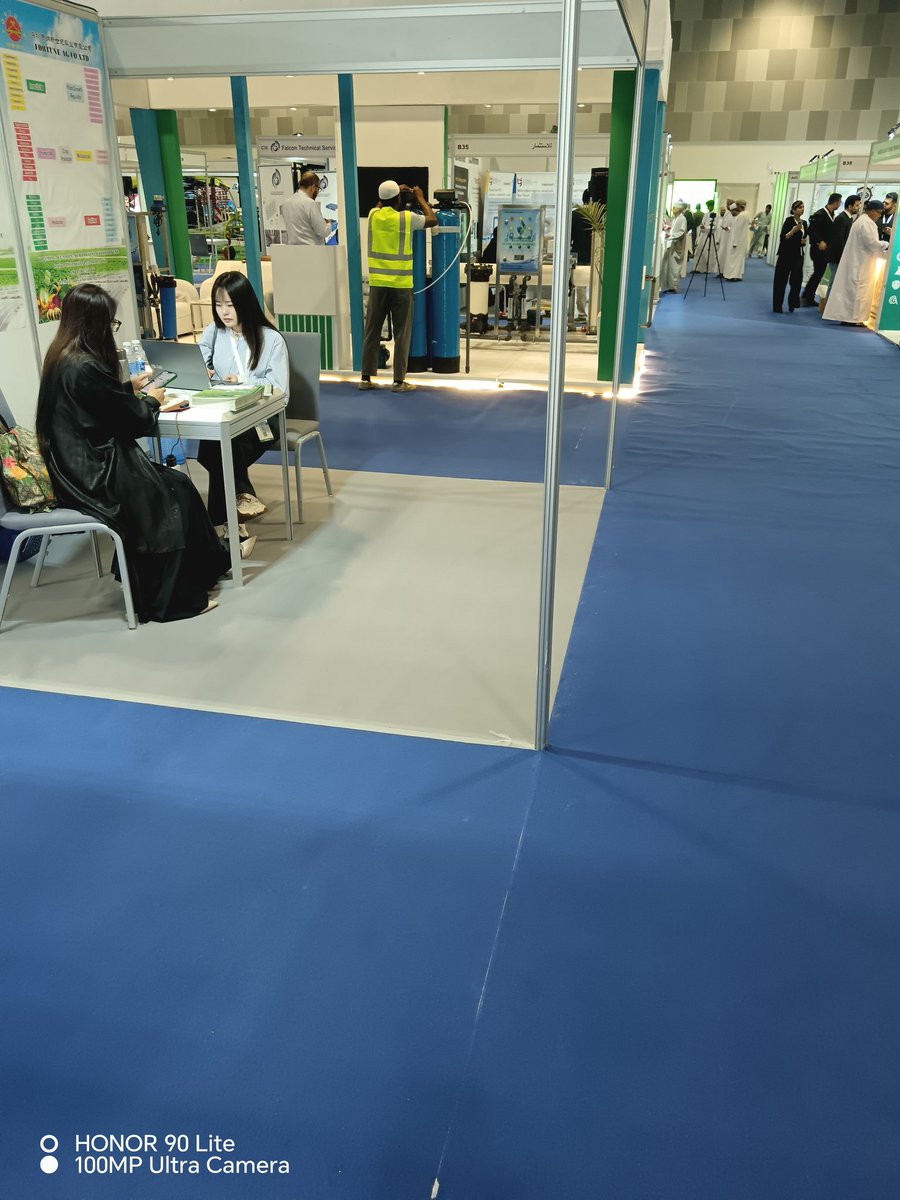 "سيبدأ اليوم افتتاح معرض الغذائي العماني الذي يُقام سنويًا في شهر ديسمبر بمركز المعارض والمؤتمرات، ويستمر لمدة 3 أيام  نفتخر بمشاركتنا في هذا الحدث المميز كإرتواء، إحدى شركات الرعاية الداعمة لتطوير القطاع الزراعي، حيث نعرض أحدث الابتكارات في تقنيات تنقية المياه. ندعوكم لزيارتنا