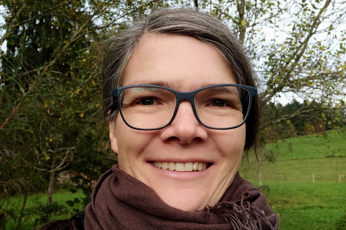 «Mit jeder einzelnen Fläche kann ein Biodiversitätsziel angestrebt werden»

Die Serie «Stimmen zur Biodiversität» geht weiter mit Jolanda Krummenacher. Sie berät Landwirtinnen und Landwirte zur Biodiversitätsförderung auf ihrem Betrieb.

fibl.org/de/stimmen-bio…