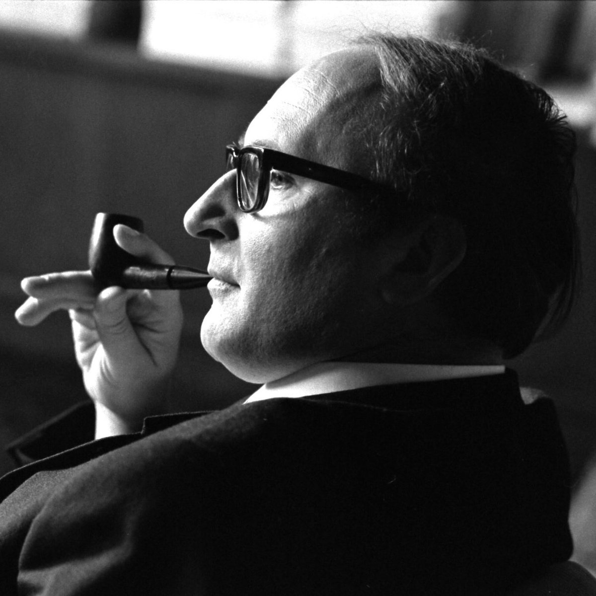 Heute vor fünf Jahren starb Johann Baptist Metz (1928-2019), der in seiner ,Theologie nach Auschwitz‘ der Überzeugung Ausdruck verlieh, dass Gottesrede und Rede vom leidenden Menschen untrennbar sind: „Ist womöglich zu viel Gesang und zu wenig Geschrei in unserem Christentum?“