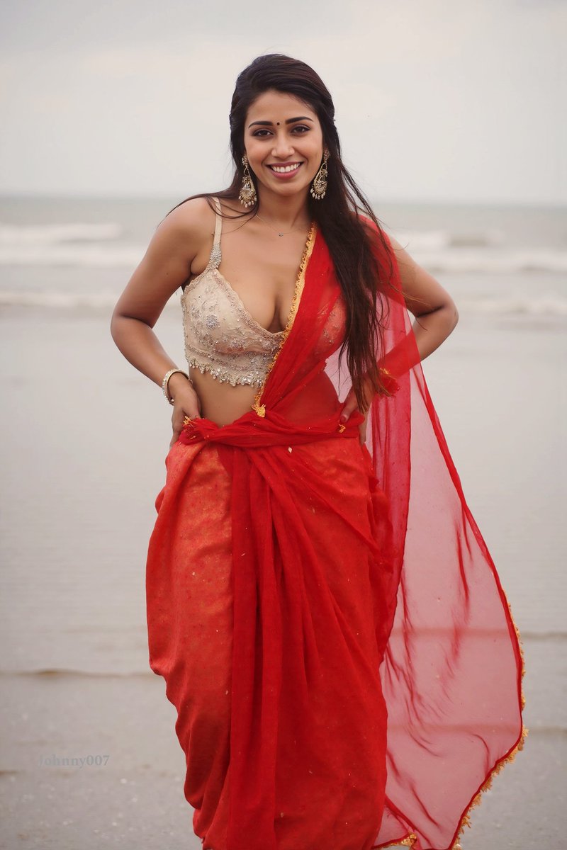 Johnny__MSD7's tweet photo. Nivetha Pethuraj ! https://t.co/M9panyXhXB