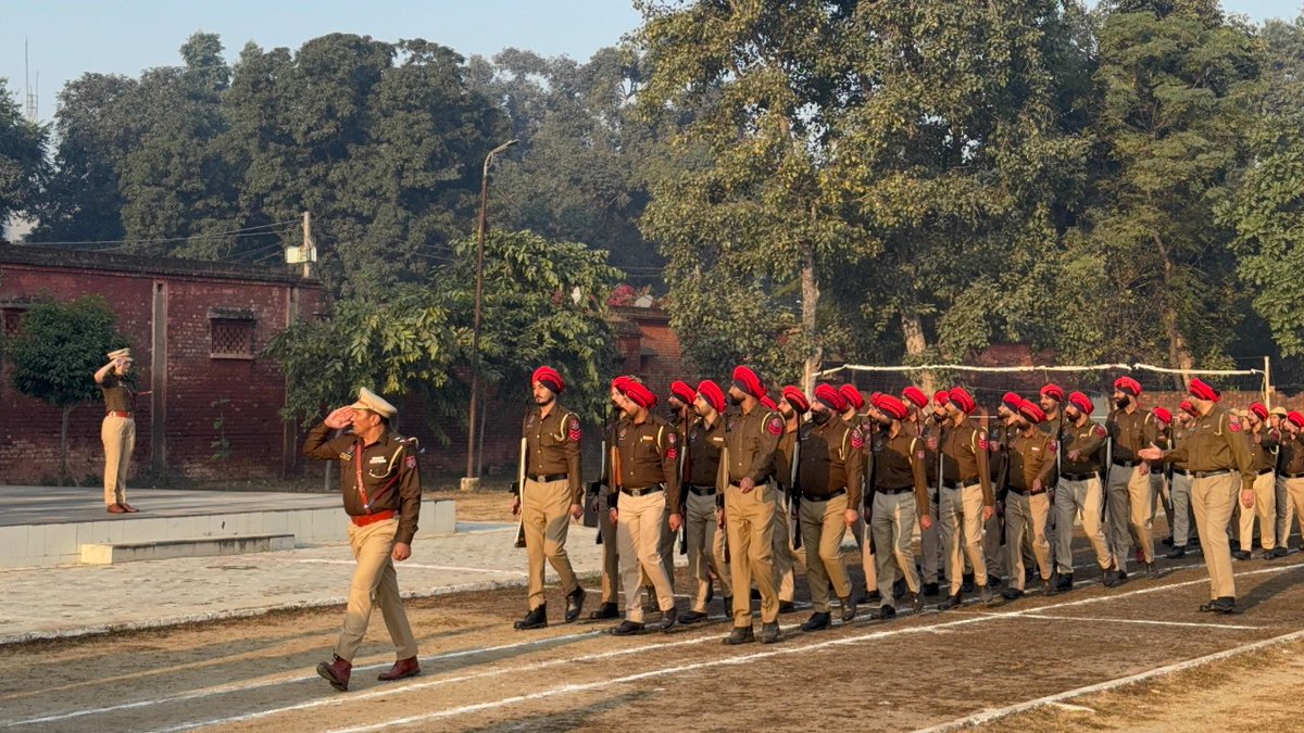 JalandharRange's tweet image. Today, Jalandhar Rural Police conducted a general parade to ensure discipline, readiness and efficiency within the force, further reinforcing the commitment to maintaining Law &amp;amp; Order. #GeneralParade #DisciplineAndReadiness