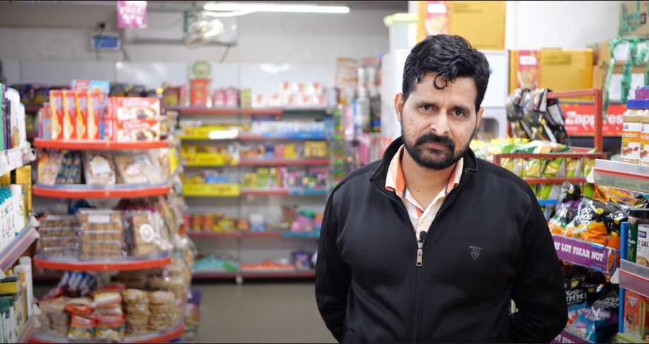 Dream big. Work hard. Grow together. ✨
From a kirana store to a supermarket, Surender Singh’s journey showcases resilience. With BharatPe’s digital payments &amp; credit solutions, he turned his dream into reality. 🚀
Read more: bharatpe.com/uncategorized/…

#BharatPe #MerchantStories