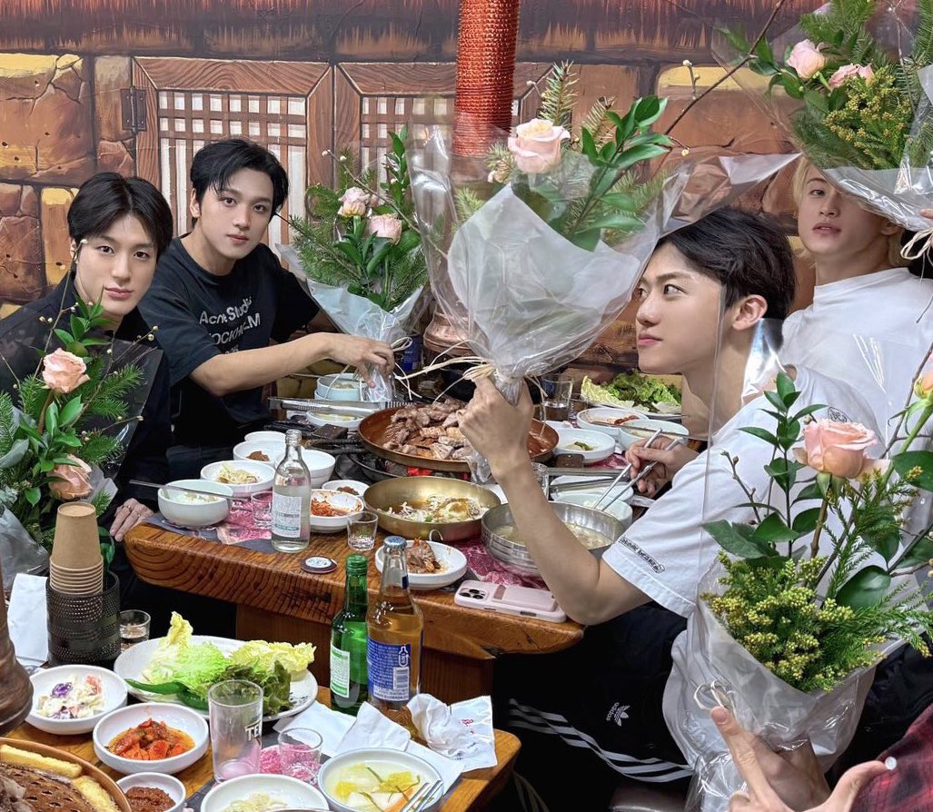 fullsunnie —taste tweet media