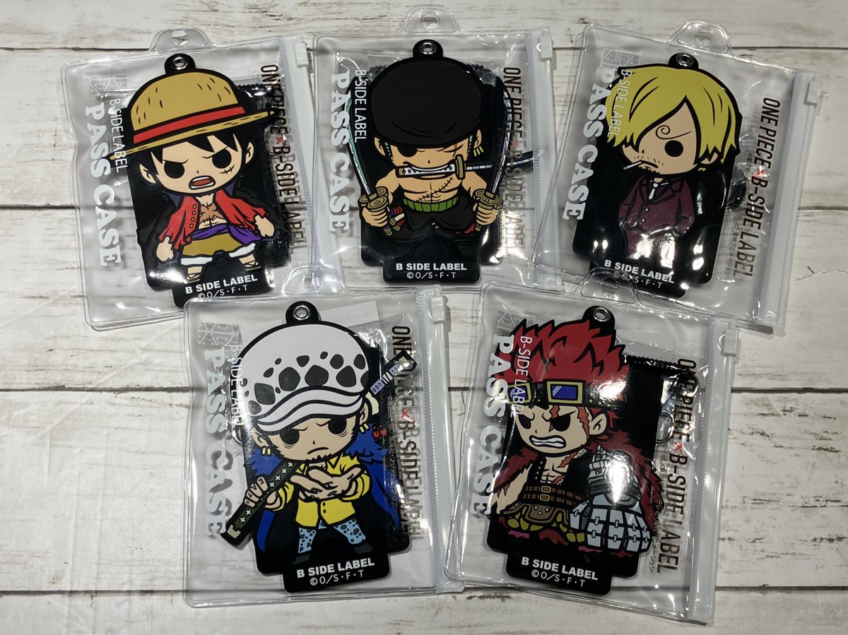 おすすめ商品】 B-SIDE LABEL コラボパスケース ルフィ/ゾロ/サンジ