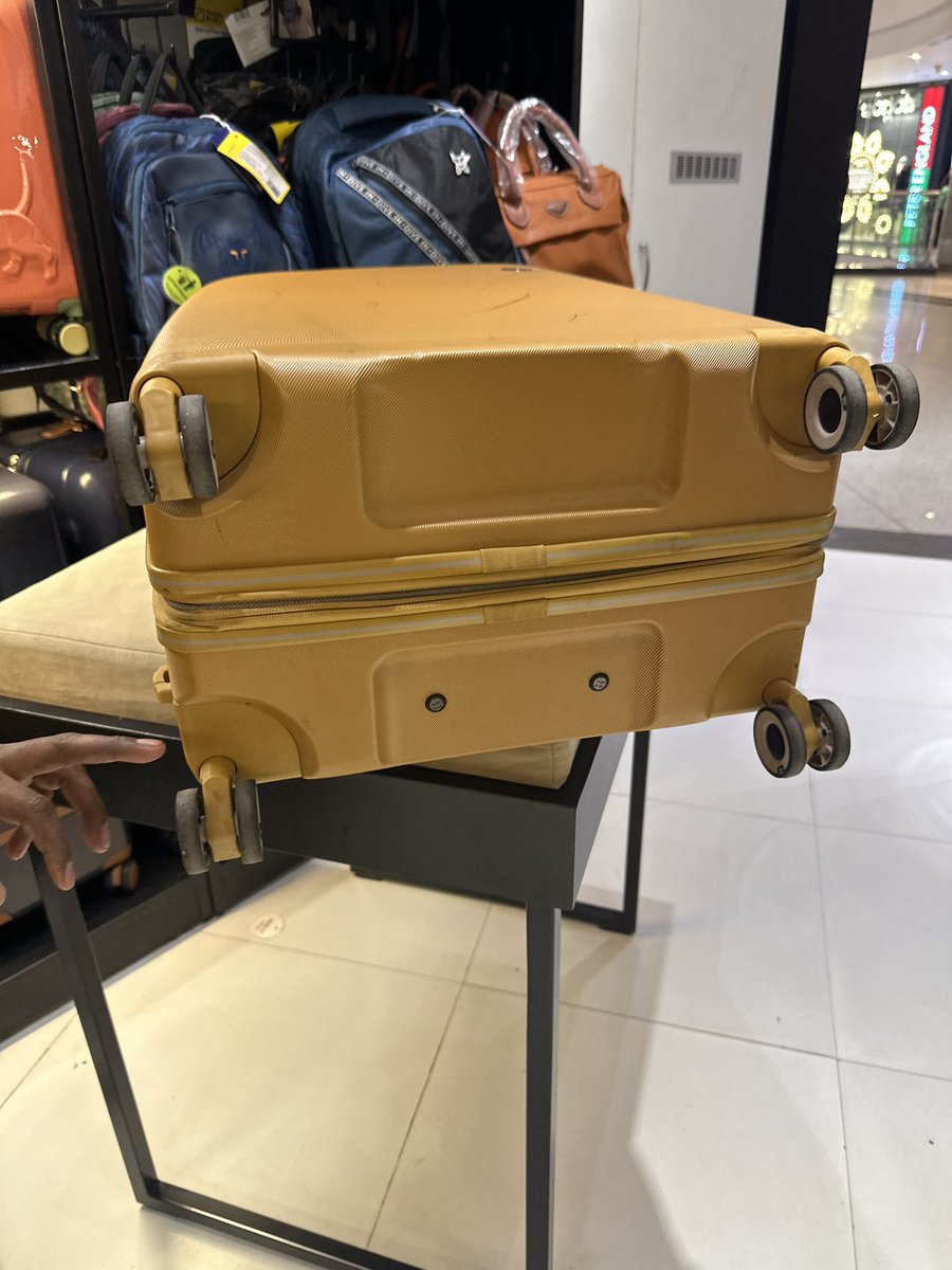 garima2611's tweet photo. @itluggage I purchased a bag around a year ago and it’s damaged already. I have it under warranty and have dropped it in phoenix whitefield bangalore store. Had dropped a mail to the team on 29th and have not heard from anyone yet. I need a bag as have a travel planned. https://t.co/ABfQjx53bF