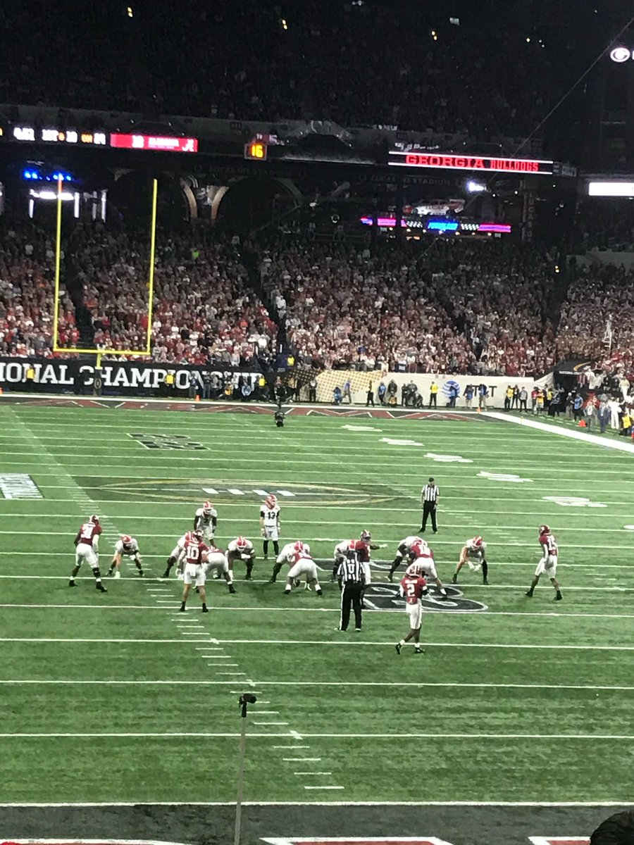 DanielC5534's tweet photo. @UGARewind Moments before the mountain top. GO DAWGS! https://t.co/22isyy5BzS
