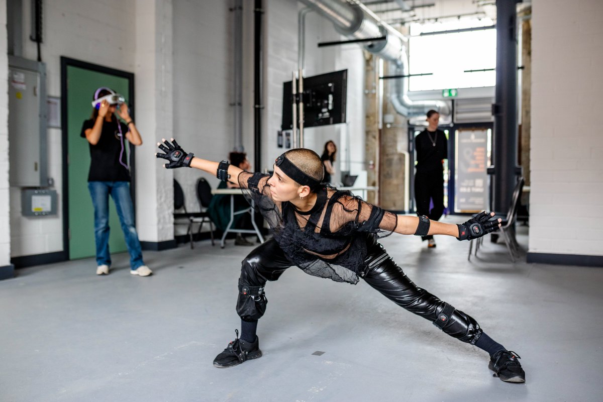 Last week we announced the iconic #BathDigitalFestival is returning for 2025! 🎉

From 13th - 15th May we are once again bringing together the innovators, creators, and curious minds of our region to showcase, learn, connect and celebrate✨

techspark.co/bdf/

#BDF25