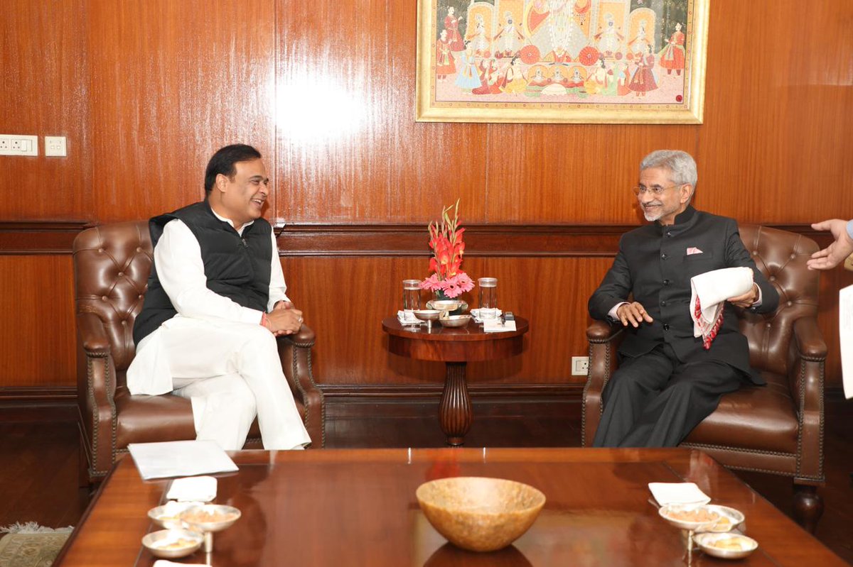 Himanta Biswa Sarma (@himantabiswa) on Twitter photo Inviting Global Investors to join the Assam Growth Story
I had the pleasure to call upon Hon'ble Union External Affairs Minister Shri <a href="/DrSJaishankar/">Dr. S. Jaishankar</a> ji today in New Delhi and extend an invitation to attend the Assam Infrastructure and Investment Summit 2025.
I also sought all Inviting Global Investors to join the Assam Growth Story
I had the pleasure to call upon Hon'ble Union External Affairs Minister Shri <a href="/DrSJaishankar/">Dr. S. Jaishankar</a> ji today in New Delhi and extend an invitation to attend the Assam Infrastructure and Investment Summit 2025.
I also sought all