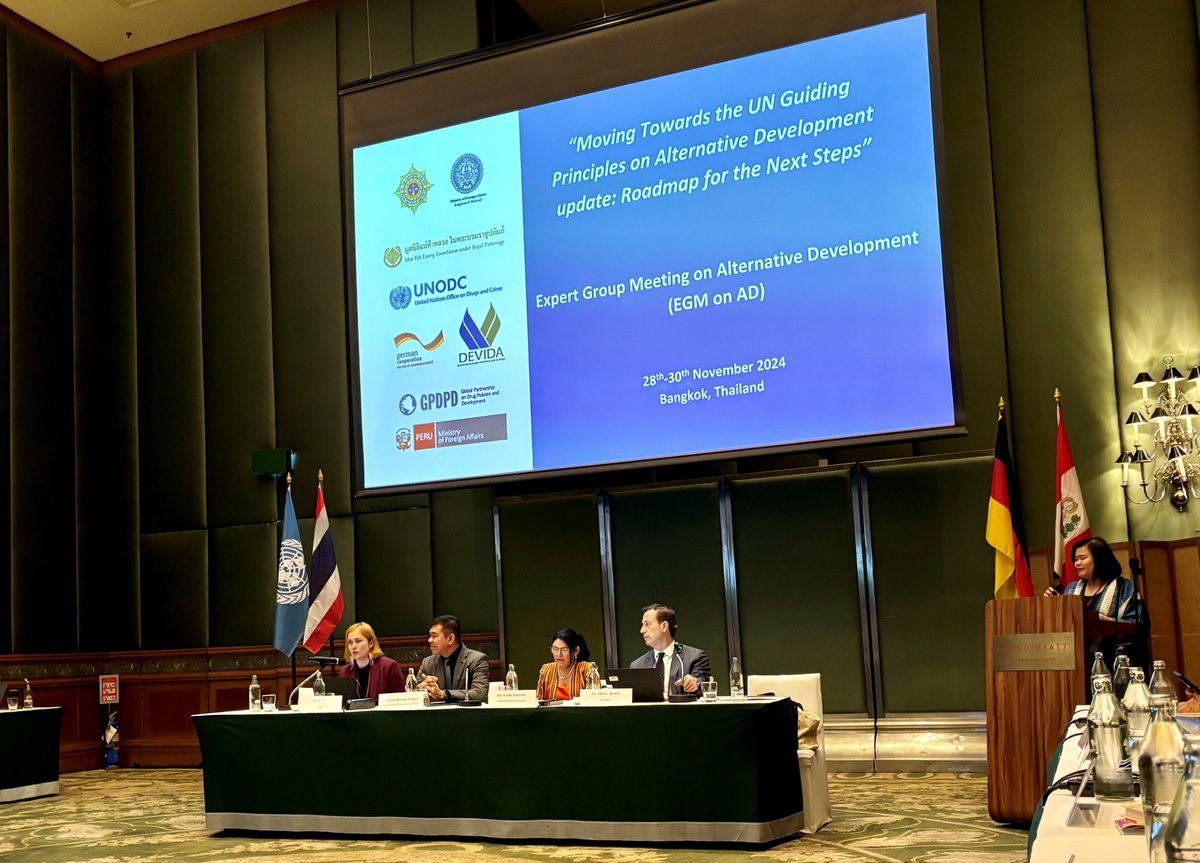 1/ The EGM on #AlternativeDevelopment, hosted by 🇹🇭🇵🇪🇩🇪 &amp; <a href="/UNODC/">UN Office on Drugs & Crime</a>, brought together global experts to advance inclusive and sustainable approaches that improve livelihoods and align with development-oriented #drugpolicy in Bangkok, #Thailand. 
Here’s what was discussed: